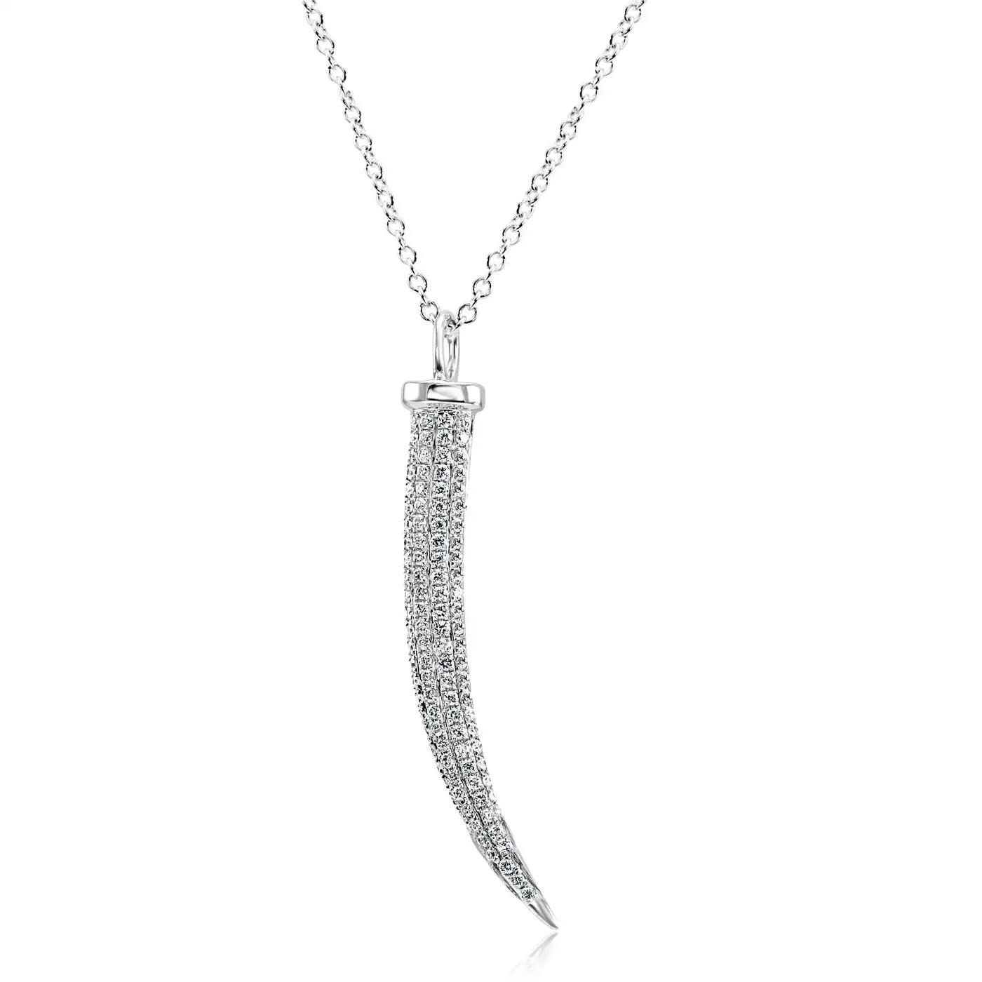 Collar con colgante de cadena con diamantes blancos redondos de oro de 14 quilates
