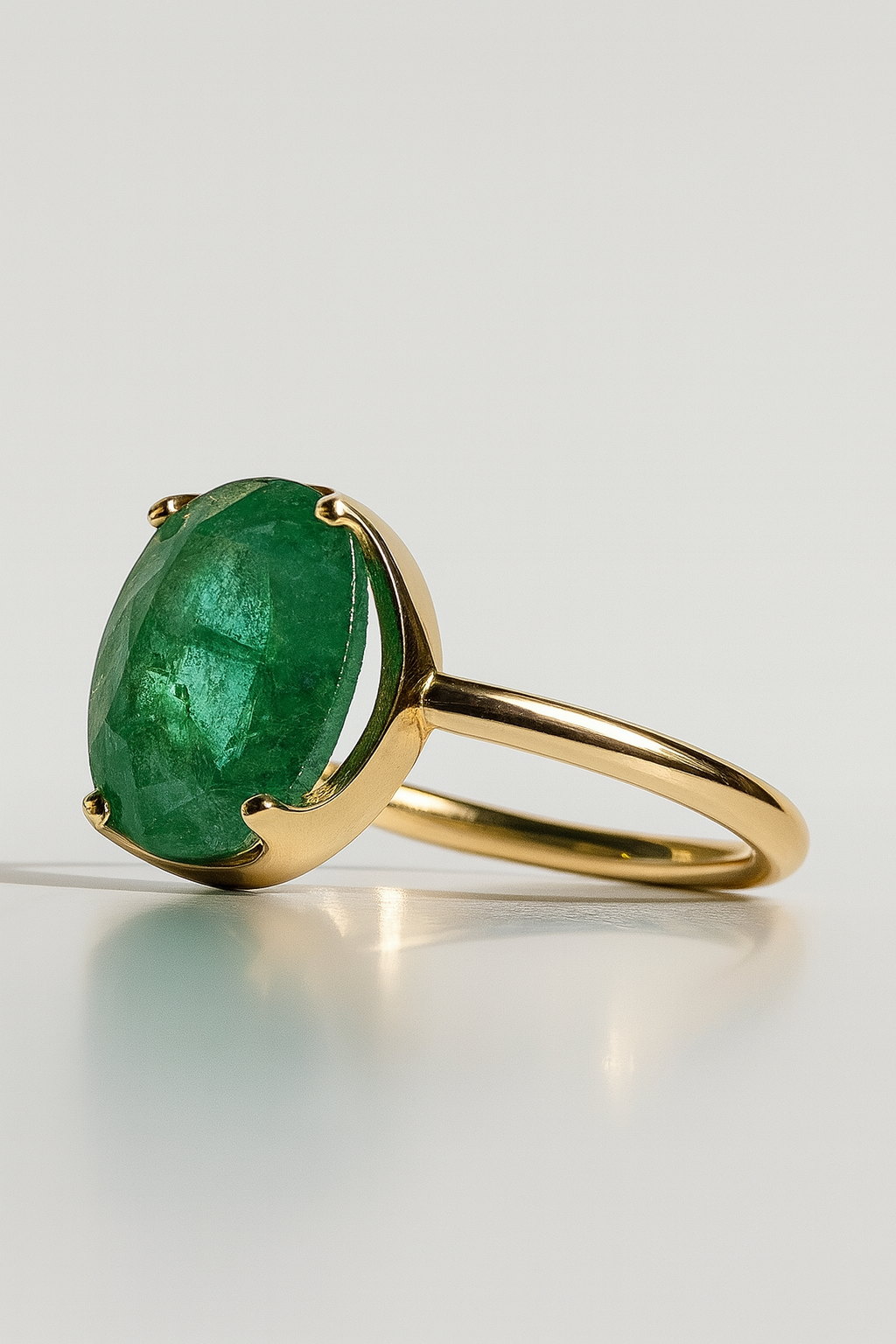 Colombian Emerald Solitaire Ring – 14kt Solid Yellow Gold