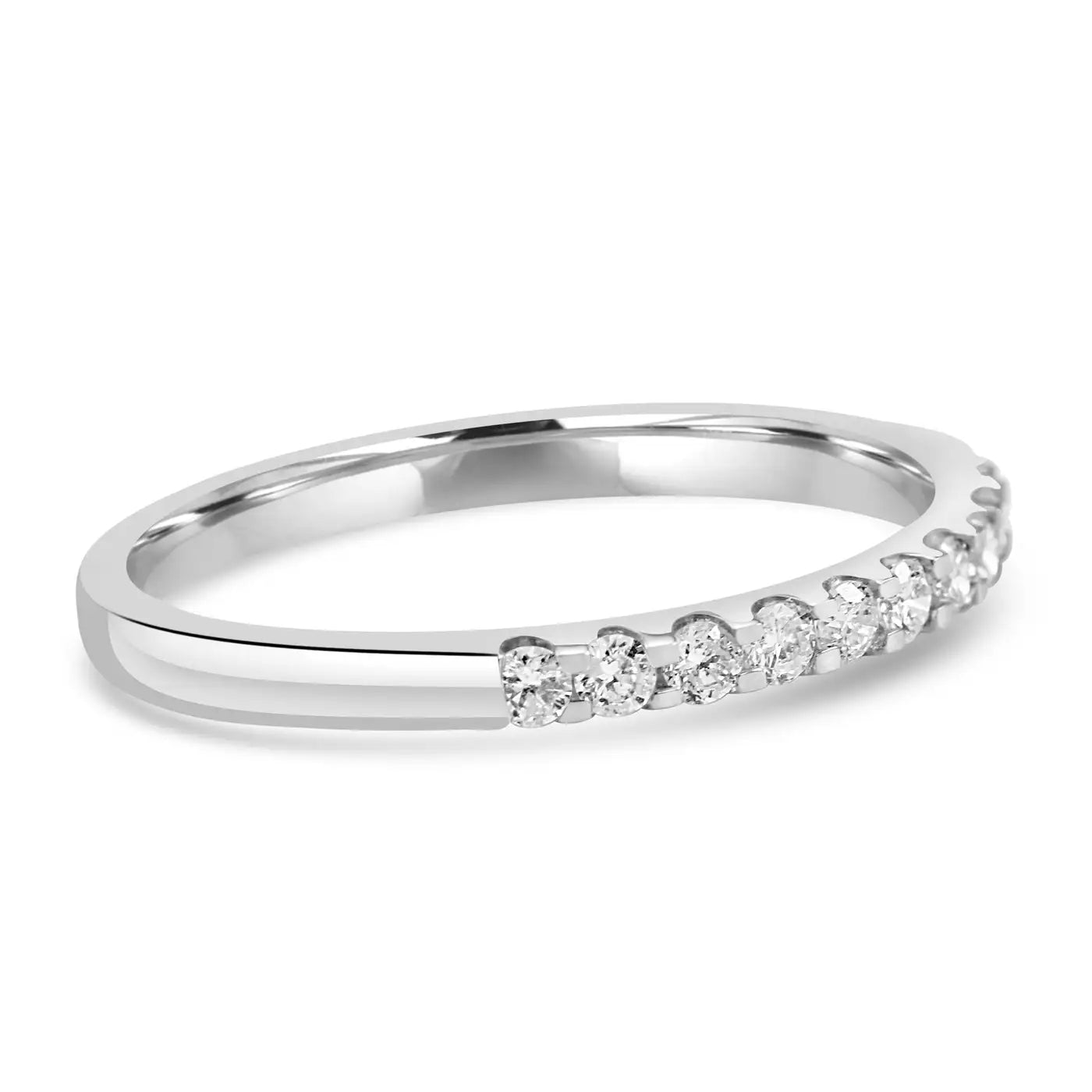 Anillo de compromiso apilable de oro de 18 quilates con 11 diamantes