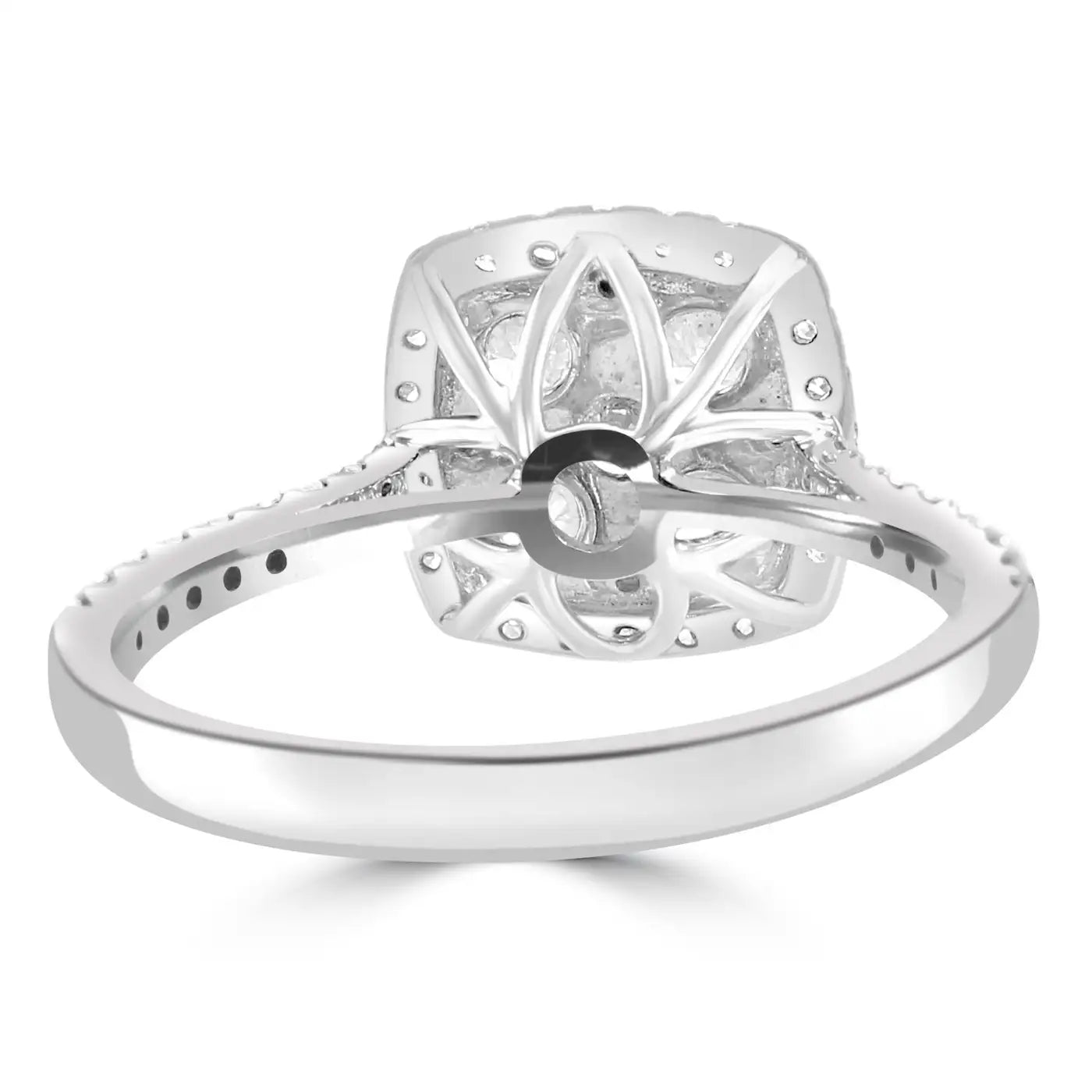 Anillo de cóctel con diamantes blancos redondos de gran tamaño en oro blanco de 14 quilates