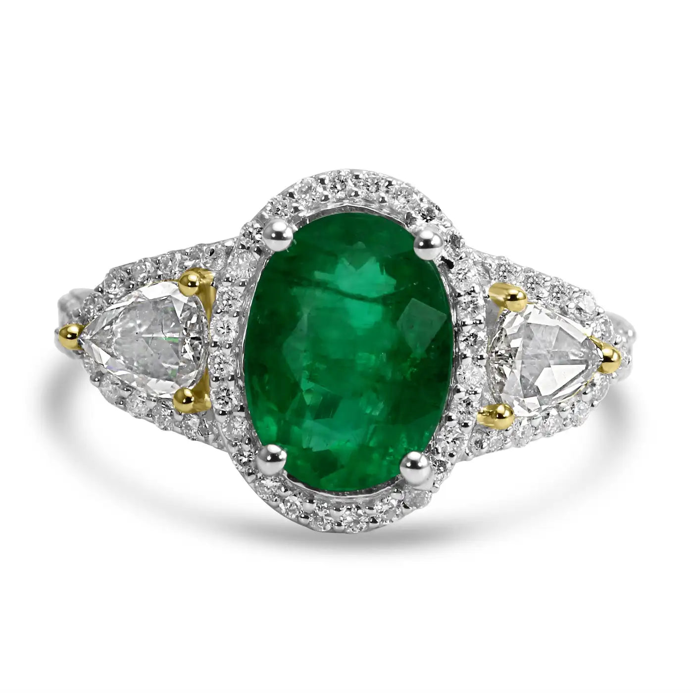 Anillo de compromiso de oro de 18 quilates con halo de tres piedras y diamantes ovalados de talla esmeralda y forma de pera