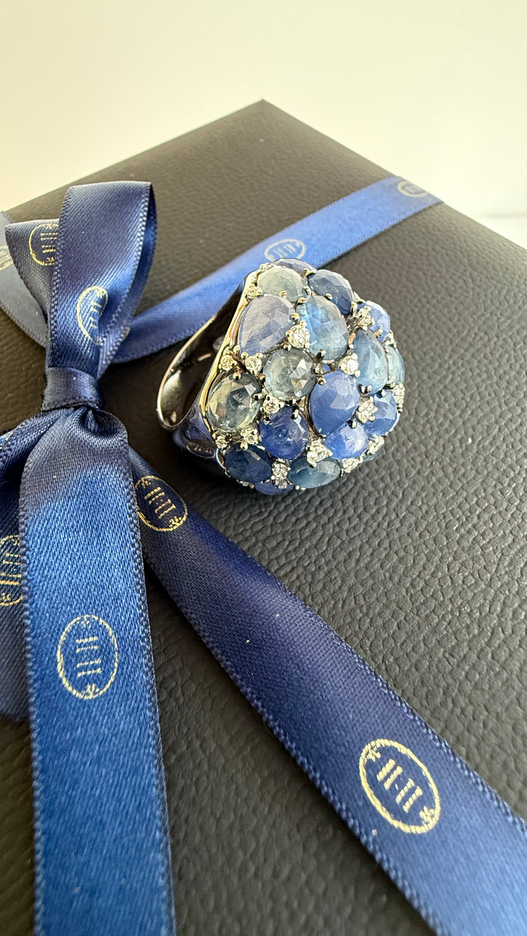 Press for champagne "THE ENCOUNTER"