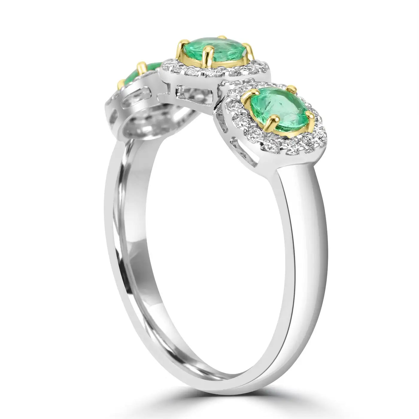 Anillo de compromiso de oro de 18 quilates con 3 piedras y diamantes blancos redondos y esmeralda