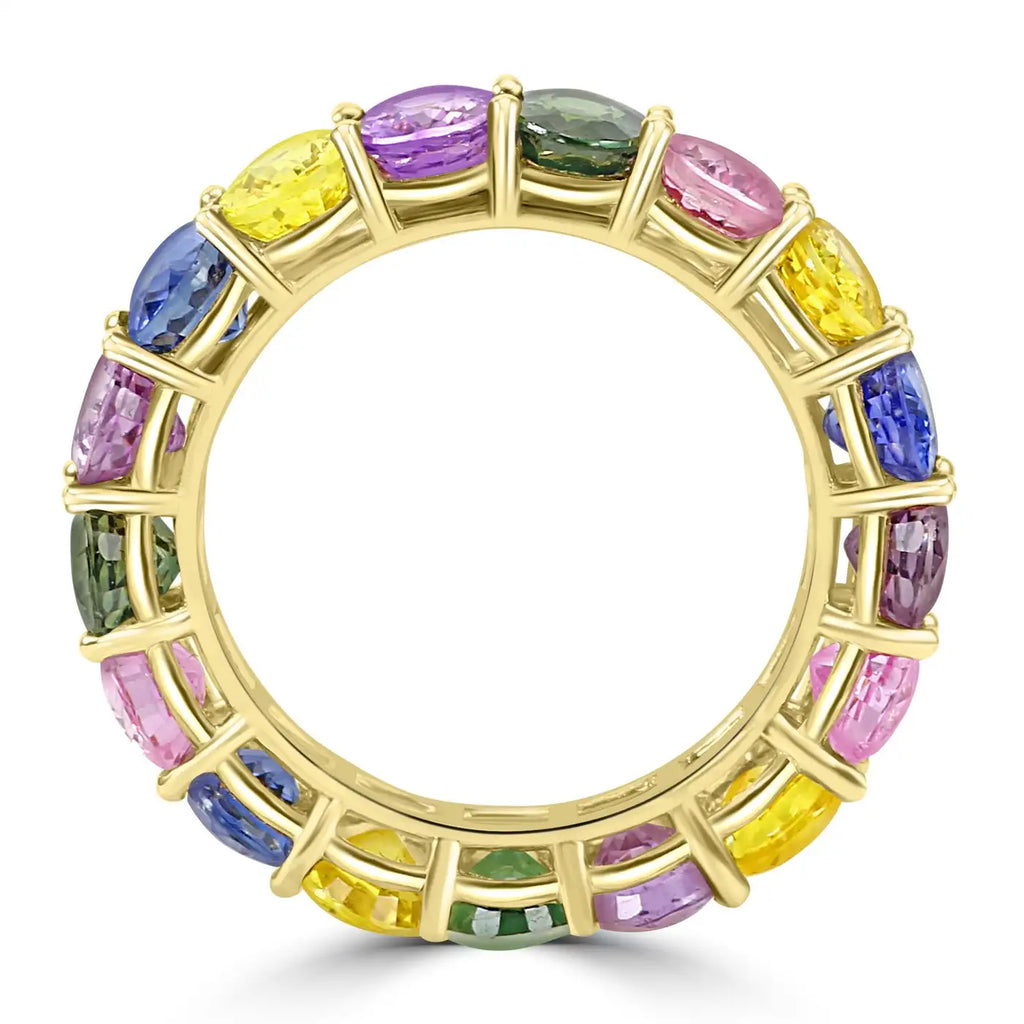 Anillo de eternidad de oro amarillo de 18 quilates con óvalos de zafiro multicolor