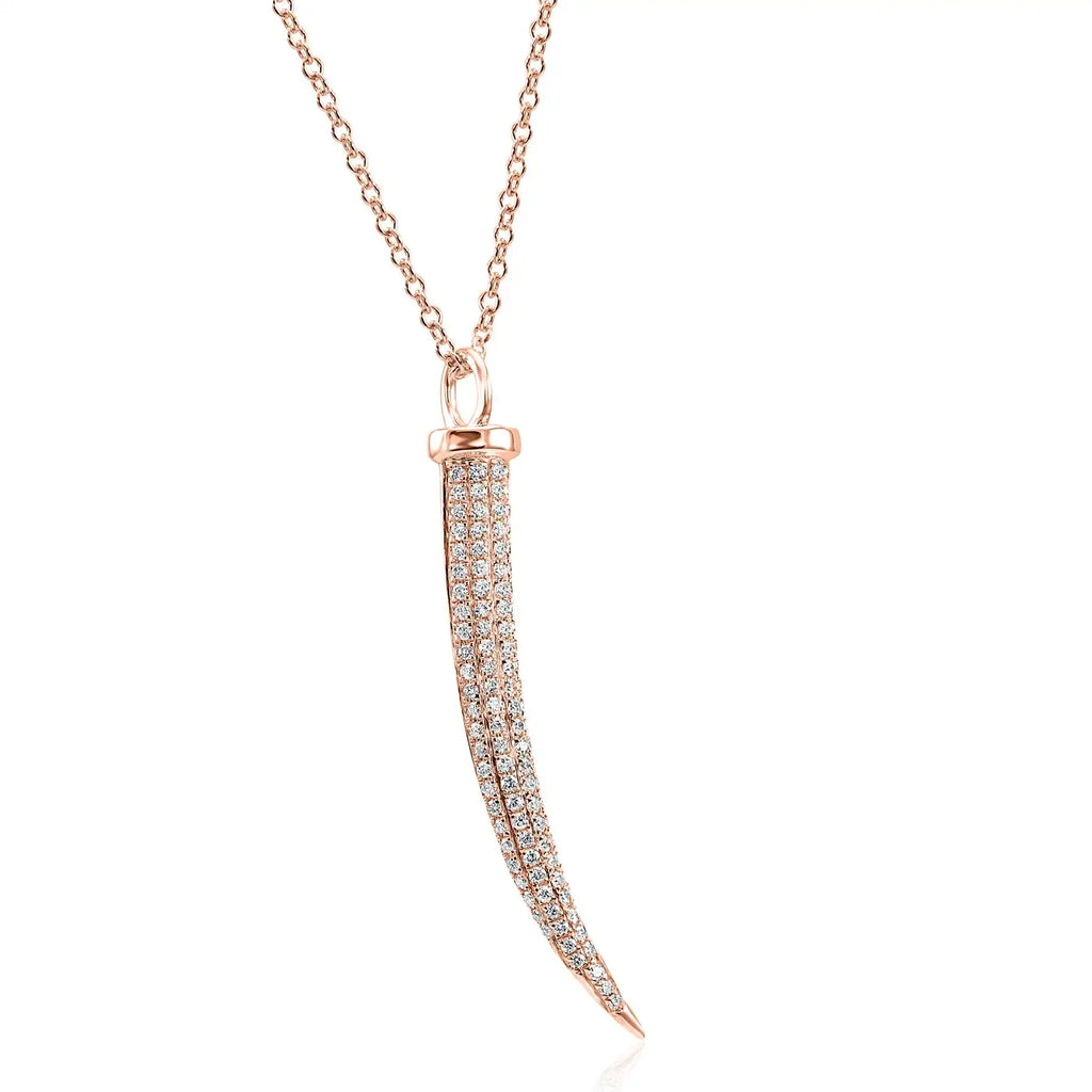 Collar con colgante de cadena de oro de 14 quilates con diamantes redondos blancos 