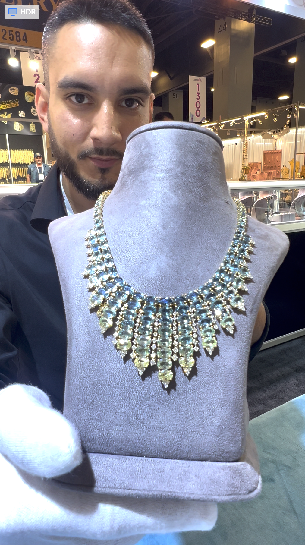 Press for champagne "THE AFFAIR"