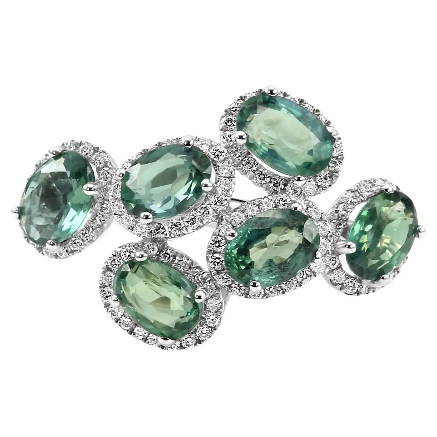 Anillo de cóctel con halo de oro de 18 quilates con alejandrita ovalada de 2,21 ct y diamantes redondos blancos