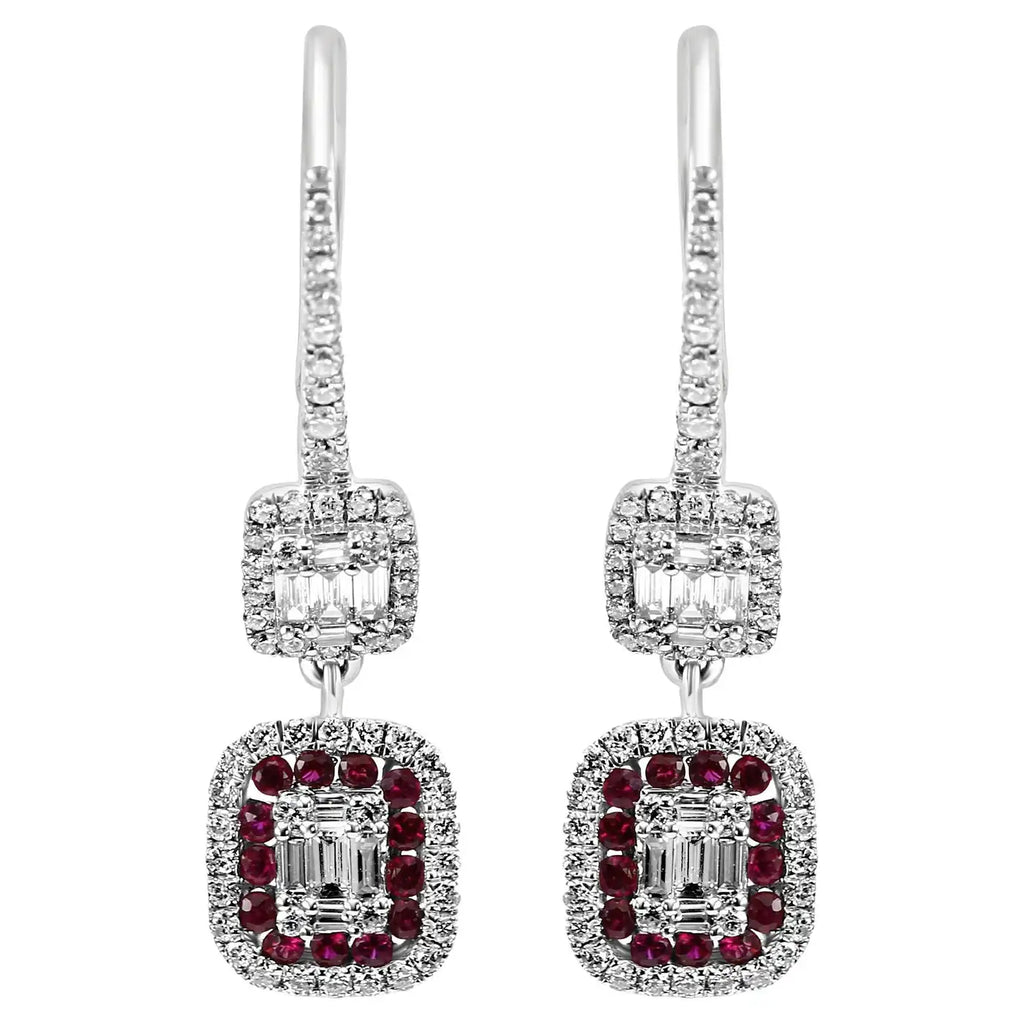 Pendientes colgantes de oro blanco de 18 k con rubí redondo y diamante baguette