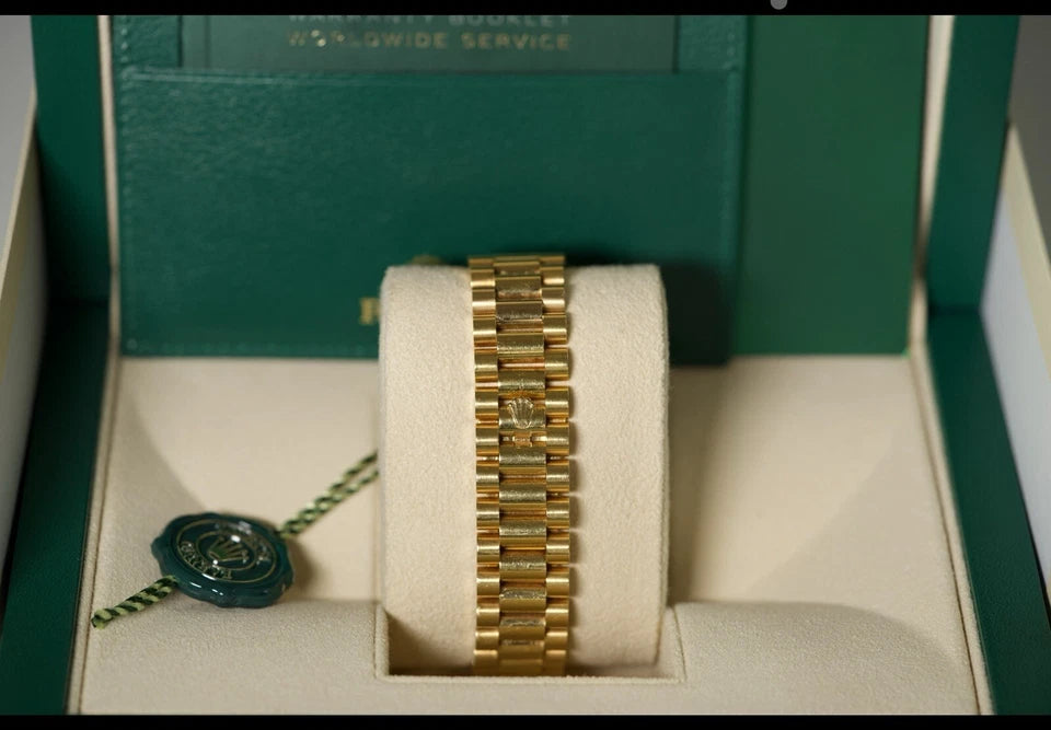 Rolex Day-Date Gold Presidential Champagne Men's Watch - 118238